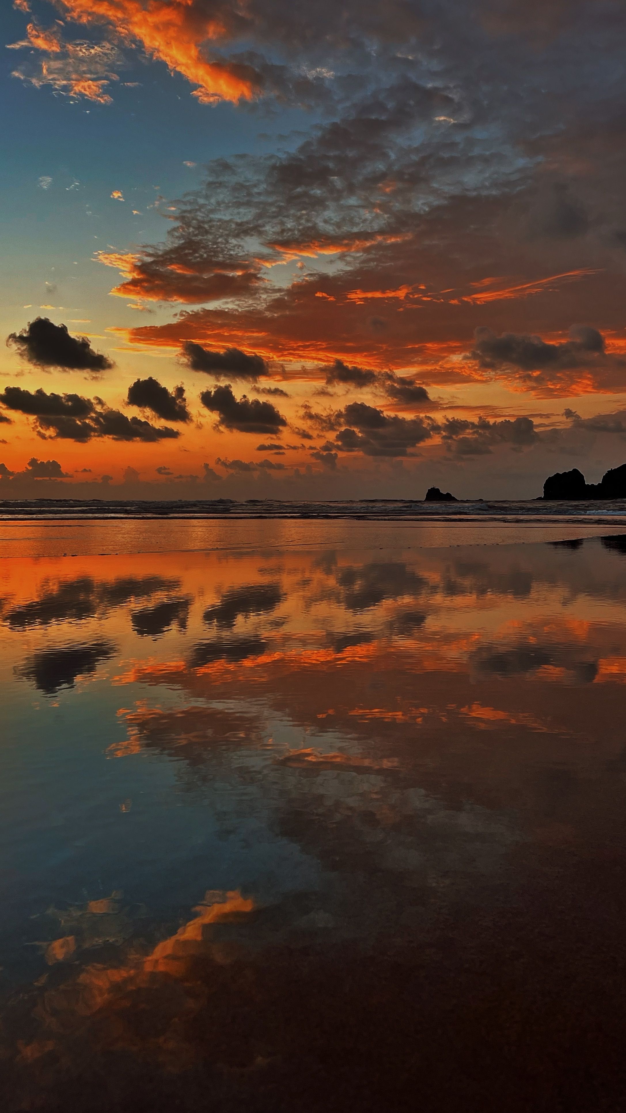 印度卡纳吉尼姆海滩的夕阳静谧之境手机壁纸高清图片