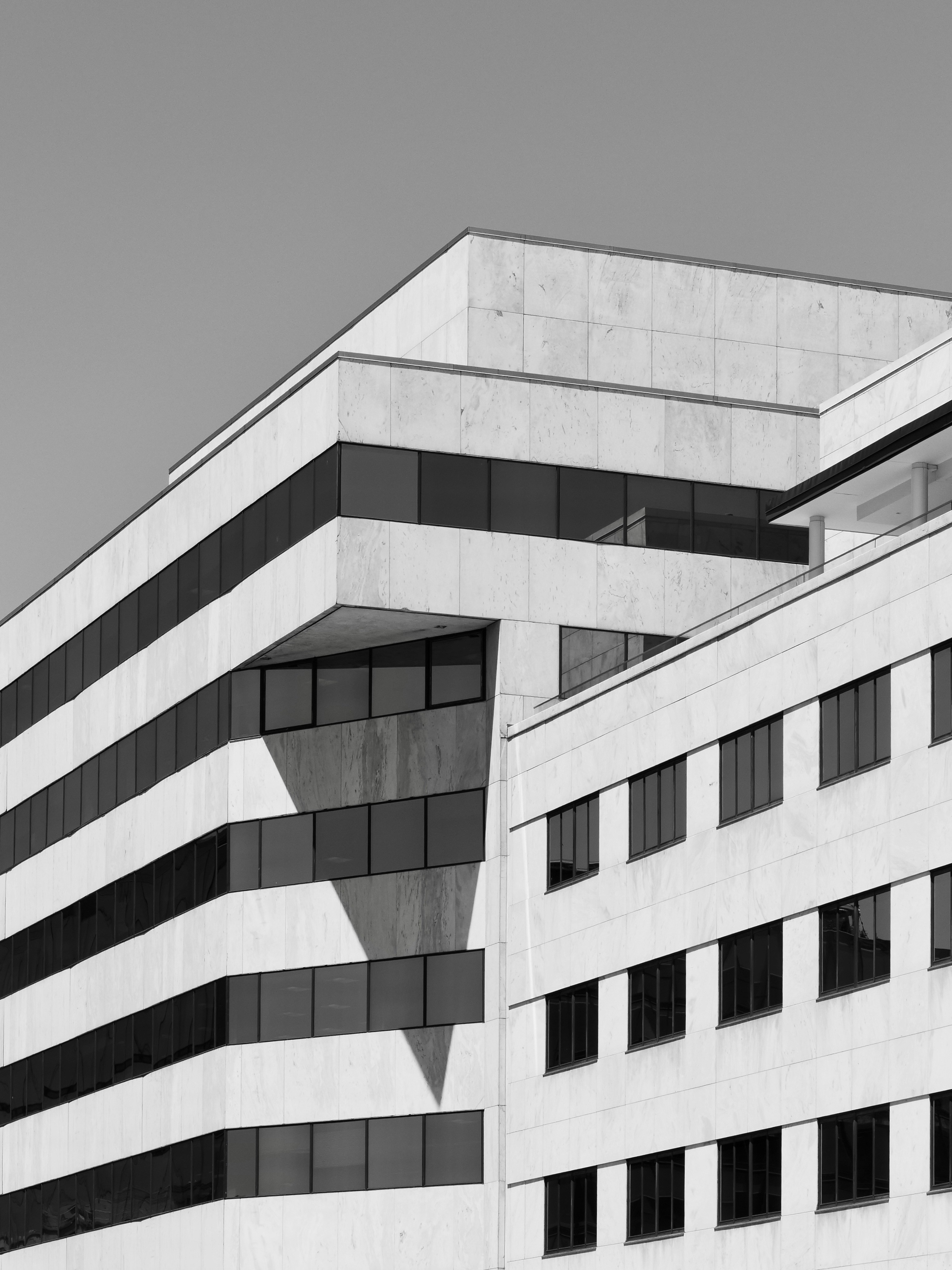Modern Office Building HD mobile wallpaper