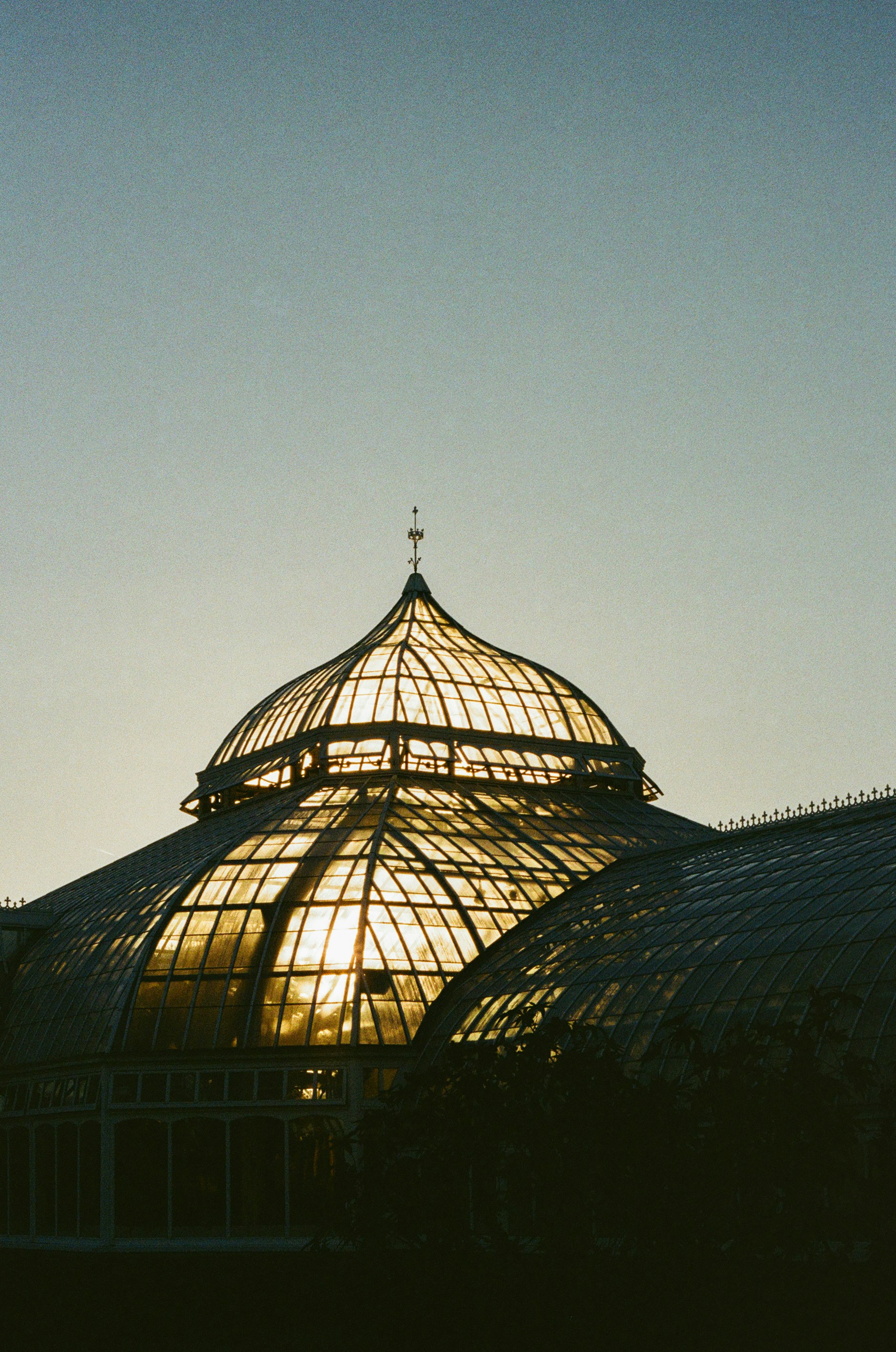 Sunset Through Glass Building HD mobile wallpaper