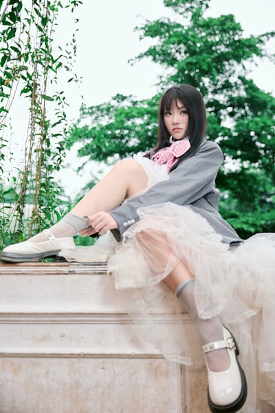 A Fashionably Dressed Girl In A Dreamy Meadow. wallpaper preview