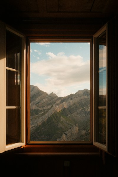 Swiss Vacation wallpaper preview