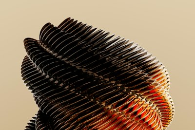 暗金层纹抽象雕塑3D渲染米色底壁纸预览