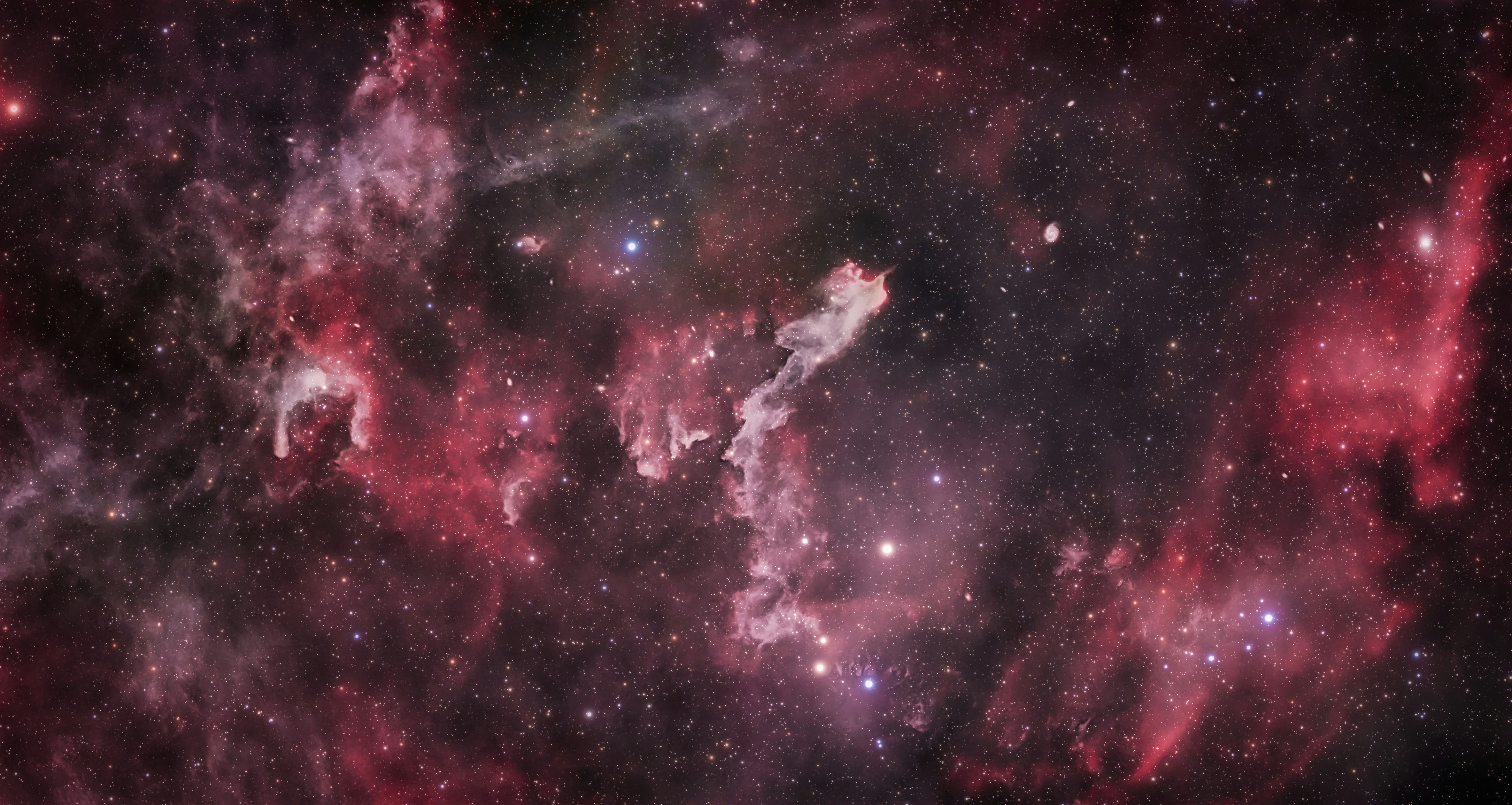 沙蟲星雲七十二時窄寬濾光顯微鹿豹座暗雲手機桌布高清圖片