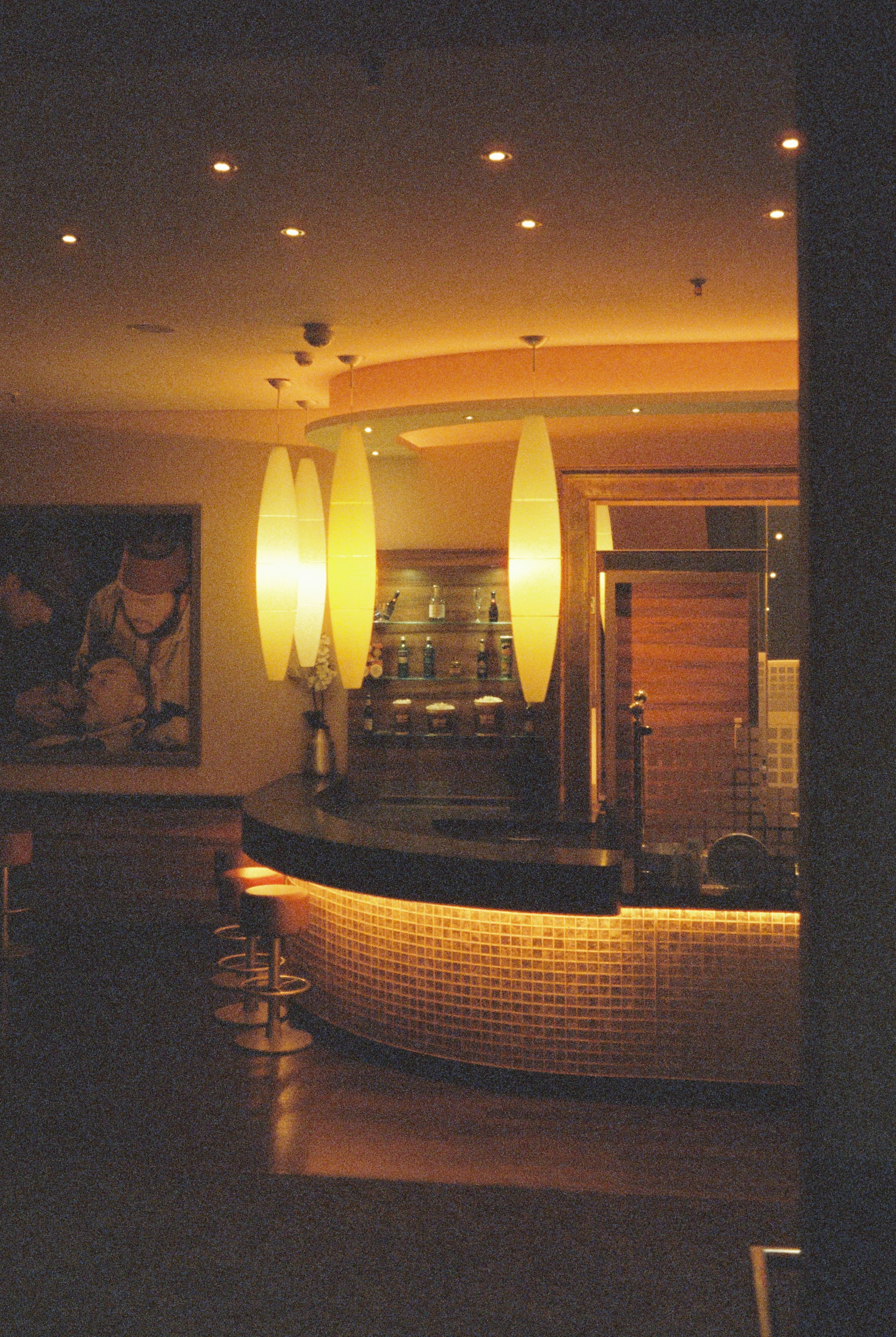 光影映CineStill 800T手机壁纸高清图片