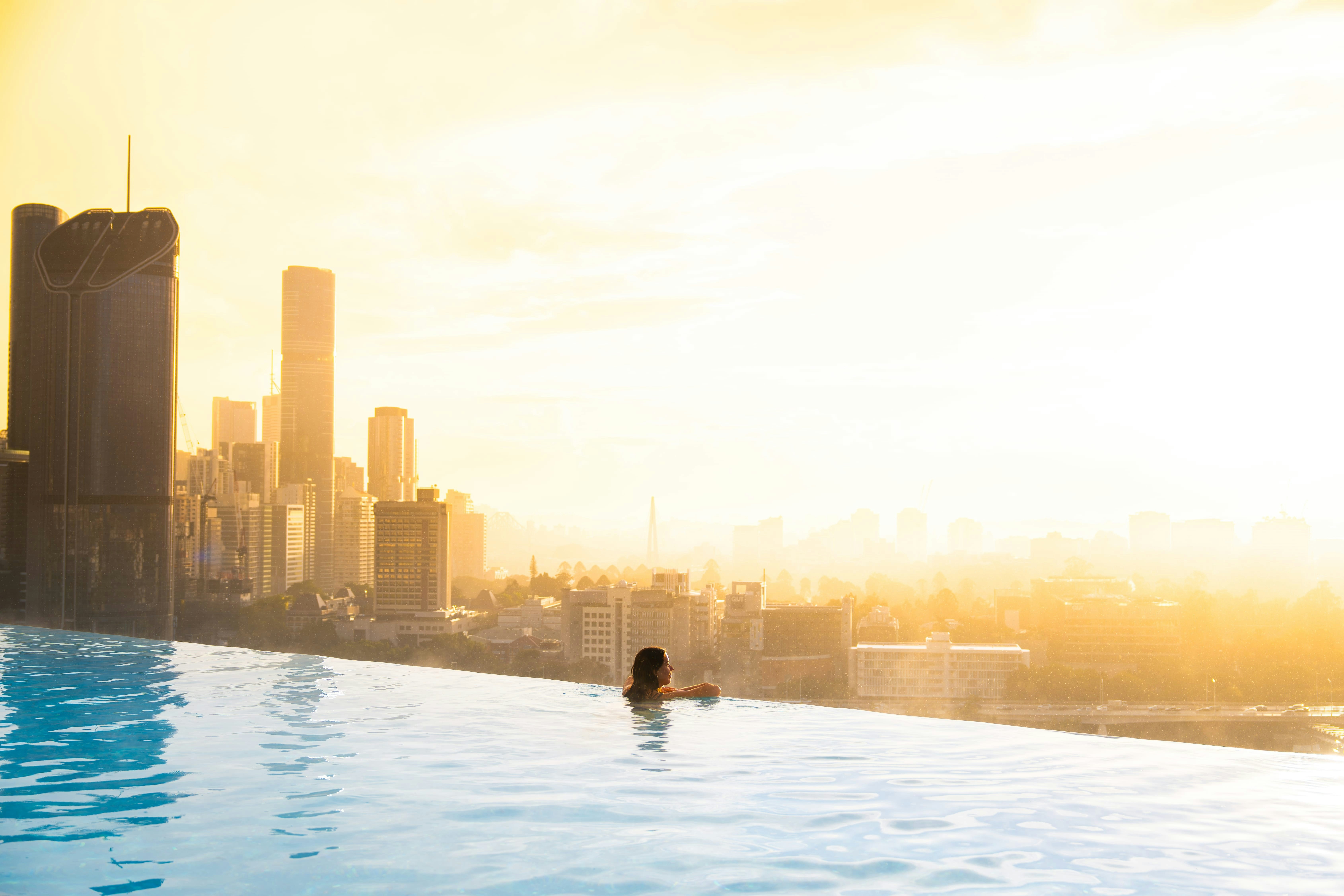 Rooftop Swimming Pool With Views Out To The Brisbane River And City. Location: Emporium Hotel Southbank, South Brisbane, Brisbane HD mobile wallpaper