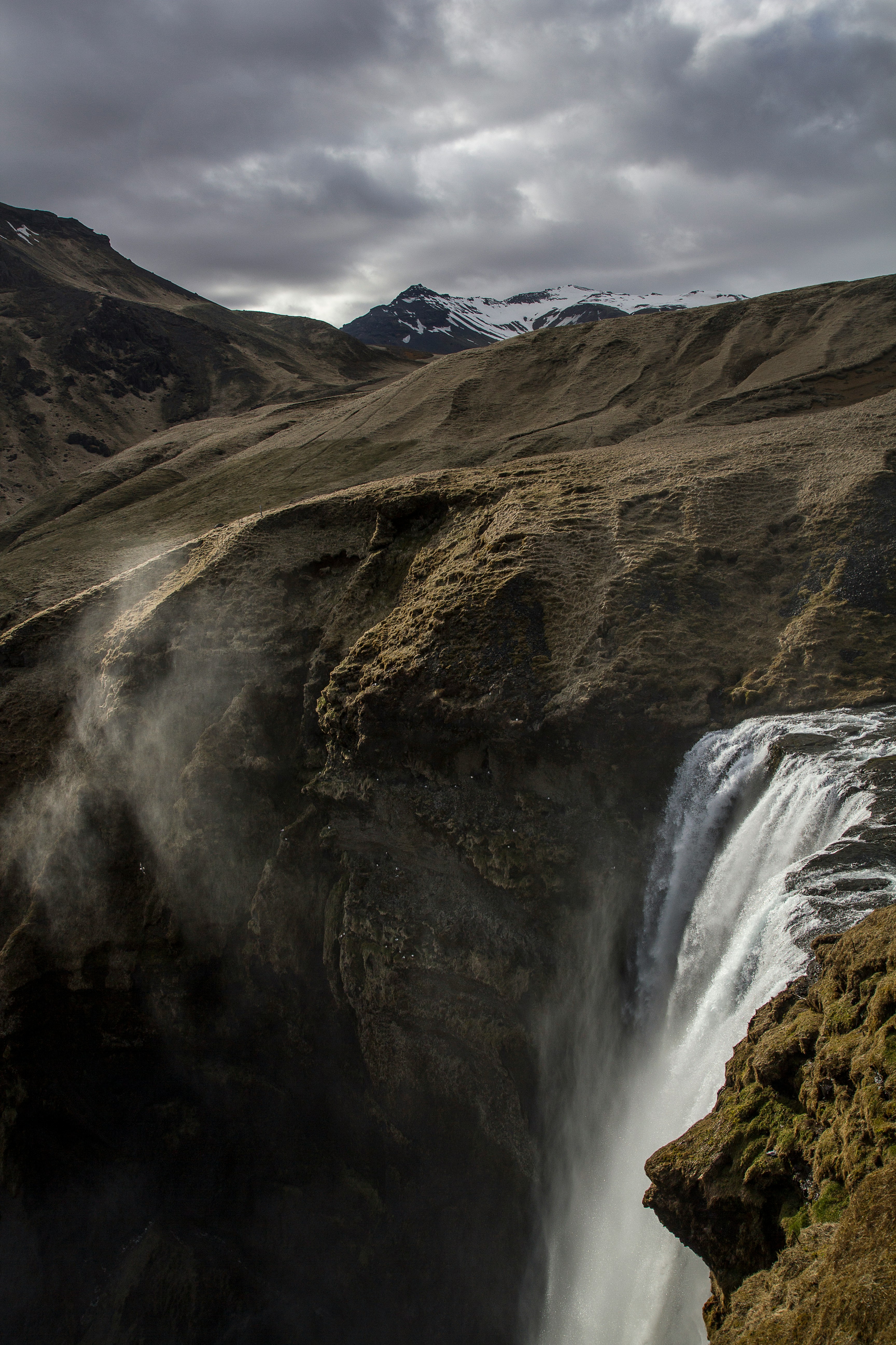 Waterfalls HD mobile wallpaper